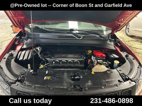 Used 2020 Jeep Compass Latitude AWD/4WD image 10