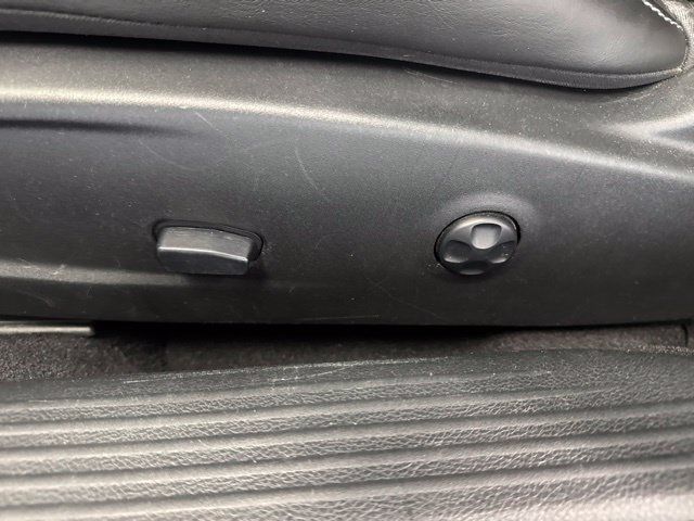 Used 2019 Dodge Challenger R/T Scat Pack RWD image 17