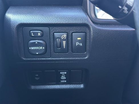 Used 2014 Toyota 4Runner Limited image 24