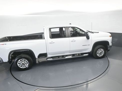 Used 2024 Chevrolet Silverado 2500 LT w/ Convenience Package image 57