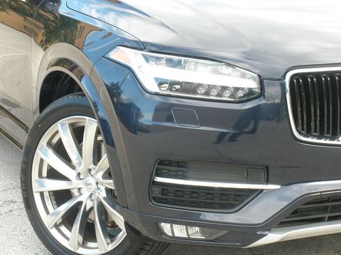 Used 2016 Volvo XC90 T6 Momentum w/ Momentum Plus Package AWD/4WD image 3