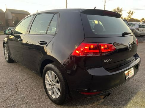 Used 2016 Volkswagen Golf S image 6