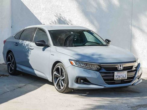 Used 2022 Honda Accord Sport image 4