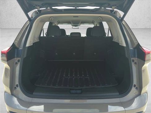 Used 2026 Nissan Rogue SV image 6