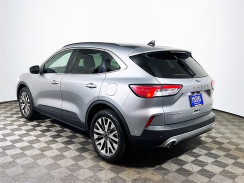 Used 2021 Ford Escape Titanium image 6