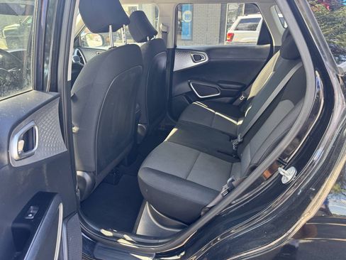 Used 2021 Kia Soul LX FWD image 9