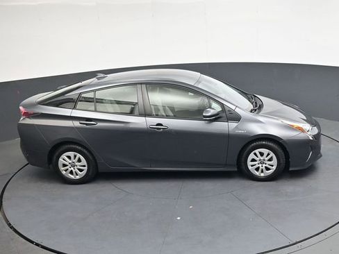 Used 2017 Toyota Prius Two image 21