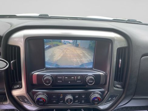 Certified 2018 Chevrolet Silverado 1500 LT w/ All Star Edition AWD/4WD image 9