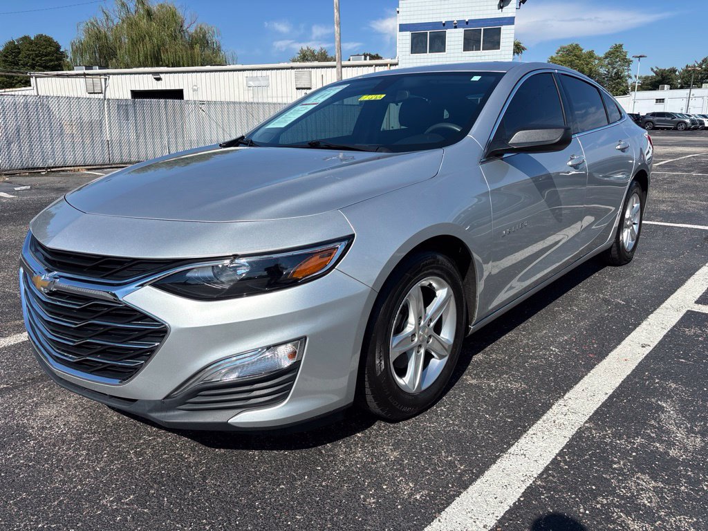 Used 2020 Chevrolet Malibu LS FWD image 3