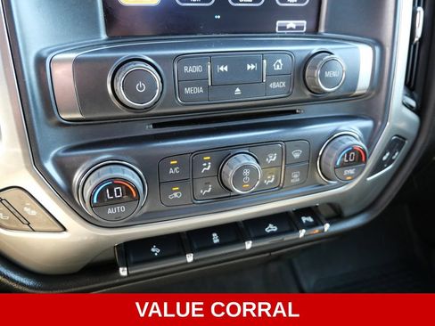 Used 2018 Chevrolet Silverado 1500 LT w/ All Star Edition AWD/4WD image 28
