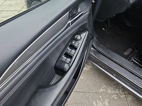 Used 2018 MAZDA MAZDA6 Sport w/ I-ACTIVSENSE Package image 10