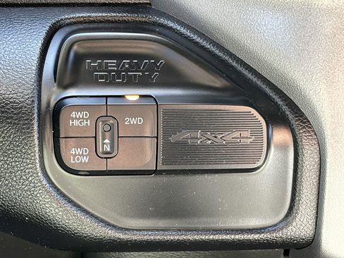 Used 2024 RAM 3500 Big Horn image 22