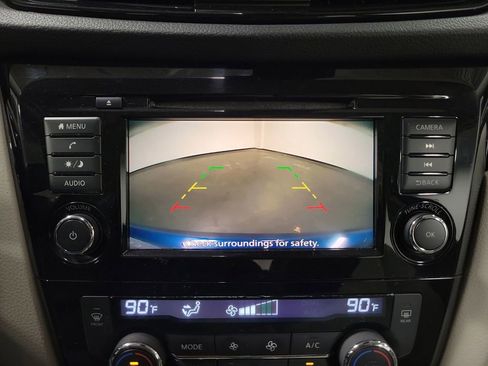 Used 2019 Nissan Rogue Sport SV image 19