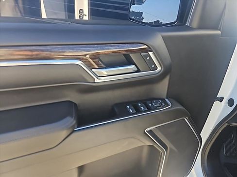 Used 2022 GMC Sierra 1500 Elevation image 13