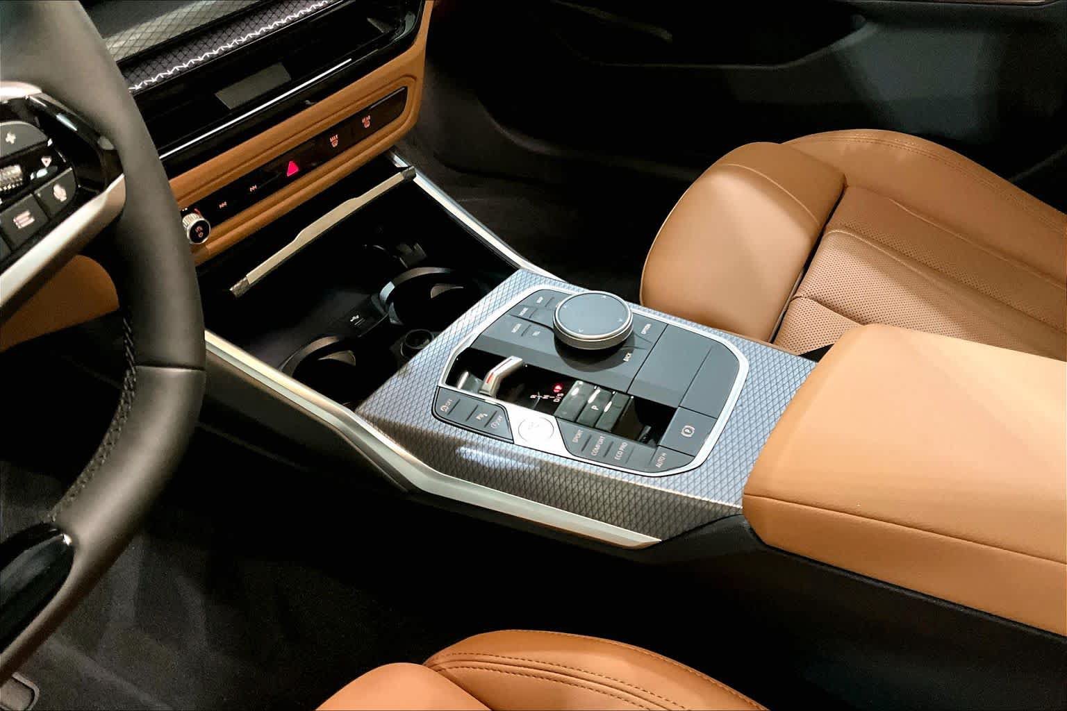 Used 2026 BMW 330i xDrive Sedan w/ Convenience Package AWD/4WD image 16