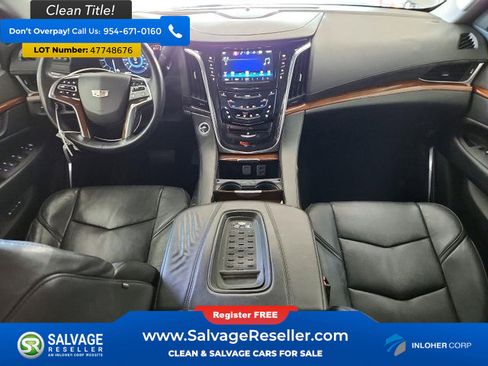 Used 2016 Cadillac Escalade ESV Premium RWD image 11