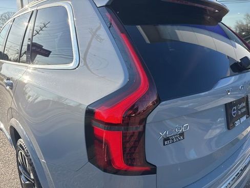 Used 2025 Volvo XC90 B6 Plus AWD/4WD image 10