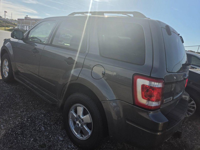 Used 2011 Ford Escape XLT w/ 203A Rapid Spec Order Code AWD/4WD image 5