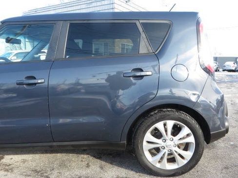 Used 2015 Kia Soul + FWD image 28