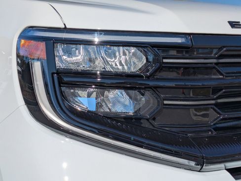 New 2025 Ford Expedition Platinum w/ Stealth Performance Package image 11