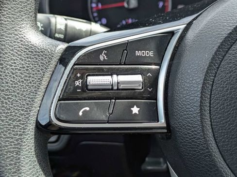 Used 2024 Kia Forte LXS FWD image 22