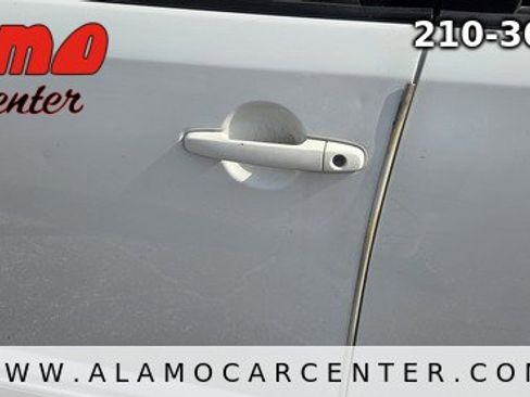 Used 2014 Scion xB FWD image 10