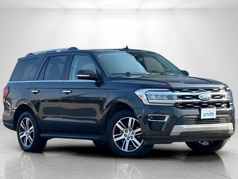 Used 2024 Ford Expedition Limited AWD/4WD image 2
