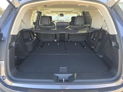 New 2025 Honda Pilot Touring image 23