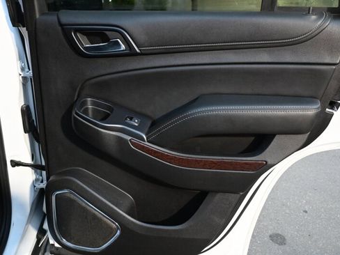 Used 2018 GMC Yukon SLE image 45