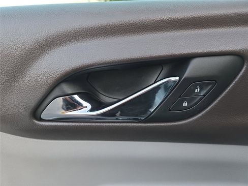 Used 2017 GMC Acadia SLT image 12