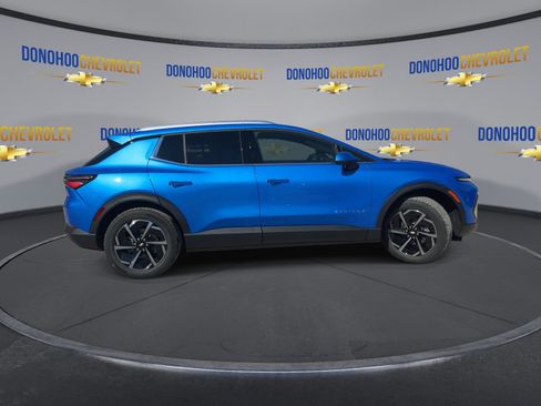 New 2026 Chevrolet Equinox EV LT image 12