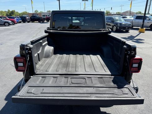 Used 2020 Jeep Gladiator Rubicon w/ Uconnect 4C Nav & Sound Group image 37
