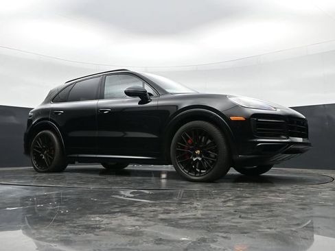 Used 2023 Porsche Cayenne GTS AWD/4WD image 36