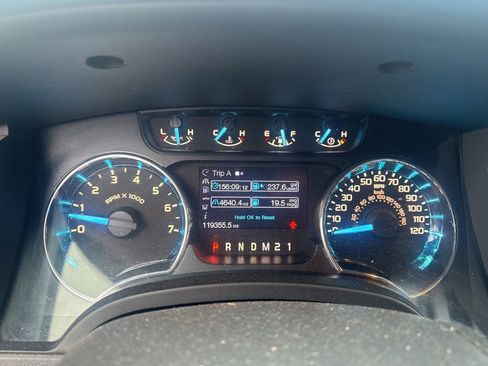 Used 2012 Ford F150 XLT w/ XLT Chrome Pkg image 10