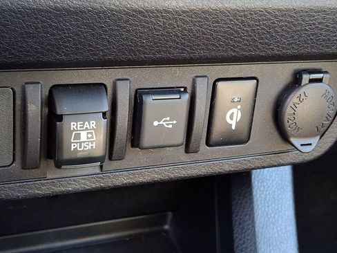 Used 2020 Toyota Tacoma TRD Sport image 24