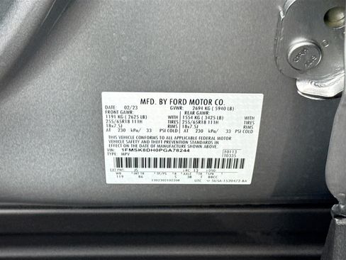 Used 2023 Ford Explorer XLT AWD/4WD image 34