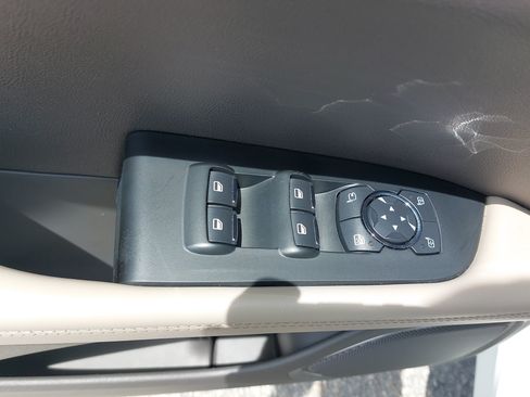 Used 2021 Lincoln Nautilus FWD w/ Equipment Group 101A image 28