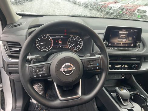 Used 2024 Nissan Rogue SV AWD/4WD image 14