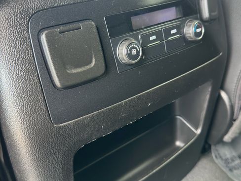 Used 2019 Chevrolet Tahoe LT image 41