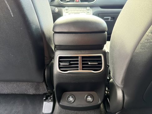 Used 2023 Hyundai Santa Fe SEL image 23