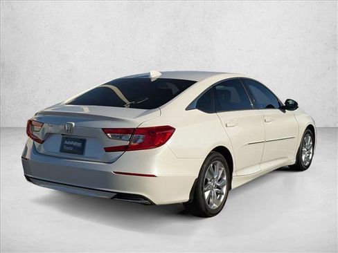 Used 2019 Honda Accord LX image 5