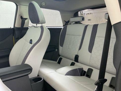 Certified 2025 MINI Cooper S image 20