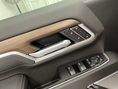 New 2026 Chevrolet Silverado 2500 High Country w/ High Country Premium Package AWD/4WD image 15