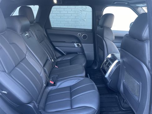 Used 2017 Land Rover Range Rover Sport SE image 31