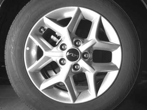 Used 2025 Kia Soul LX w/ LX Technology Package FWD image 15