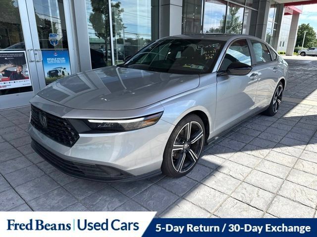 Used 2025 Honda Accord Sport image 15