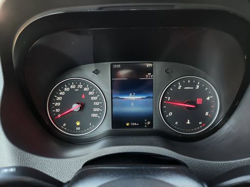 Used 2025 Mercedes-Benz Sprinter 2500 image 12