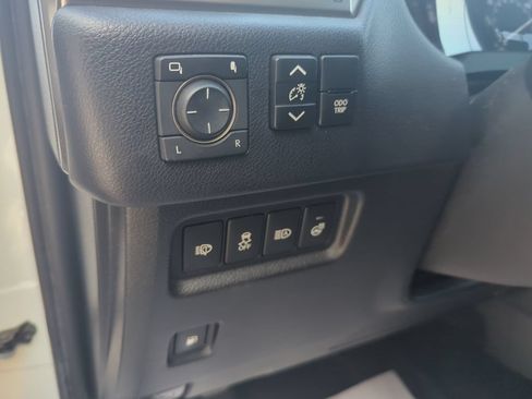 Used 2021 Lexus GX 460 Premium w/ Premium Package AWD/4WD image 23