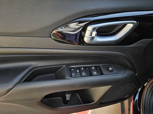 New 2026 Jeep Compass Latitude AWD/4WD image 15