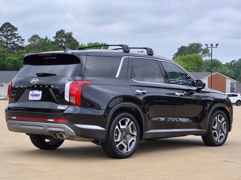 Used 2023 Hyundai Palisade Limited FWD image 6
